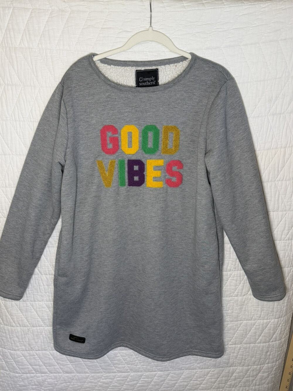 Simply Southern "Good Vibes" Gray Sherpa Lined Long Tunic Top Size Large pocket
